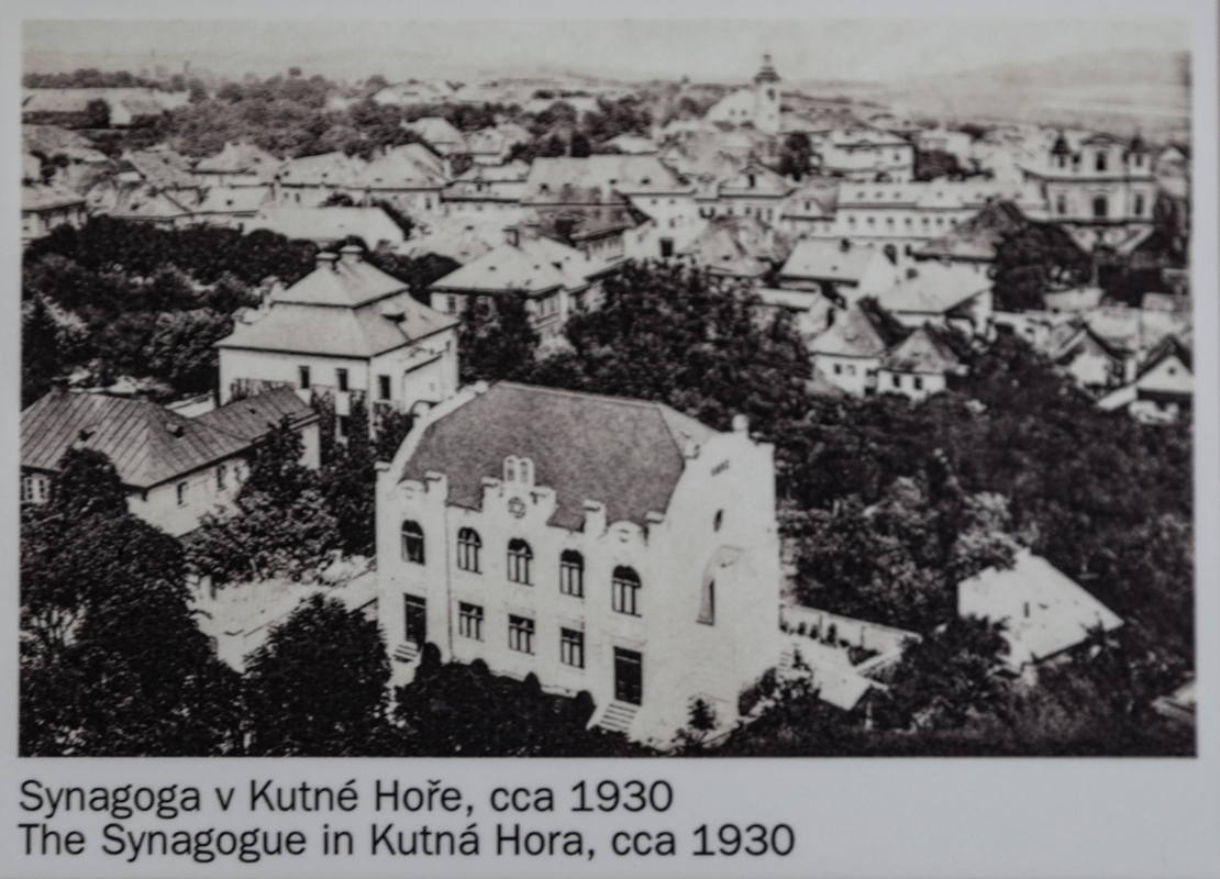 Exhibit in women’s gallery in Kutna Hora