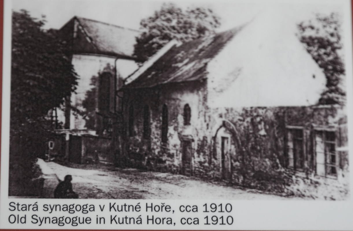 Exhibit in women’s gallery in Kutna Hora