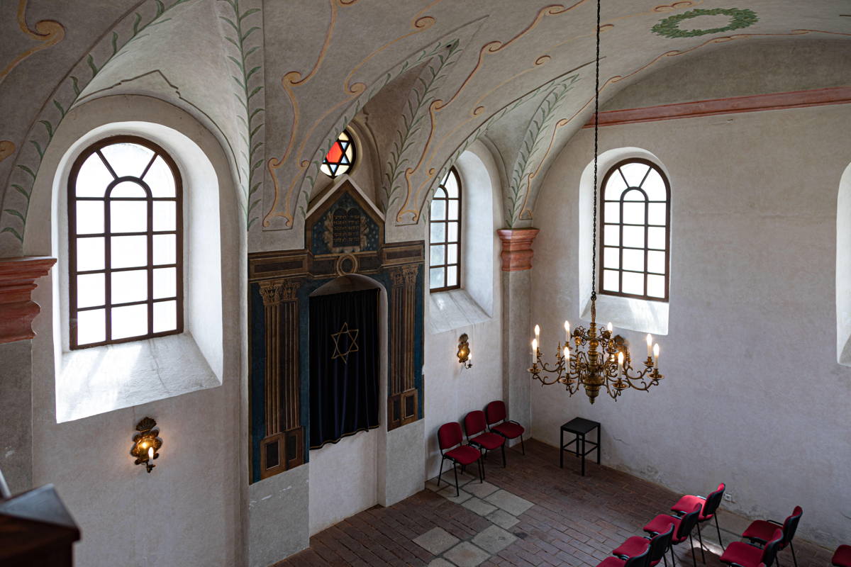 View of women’s gallery