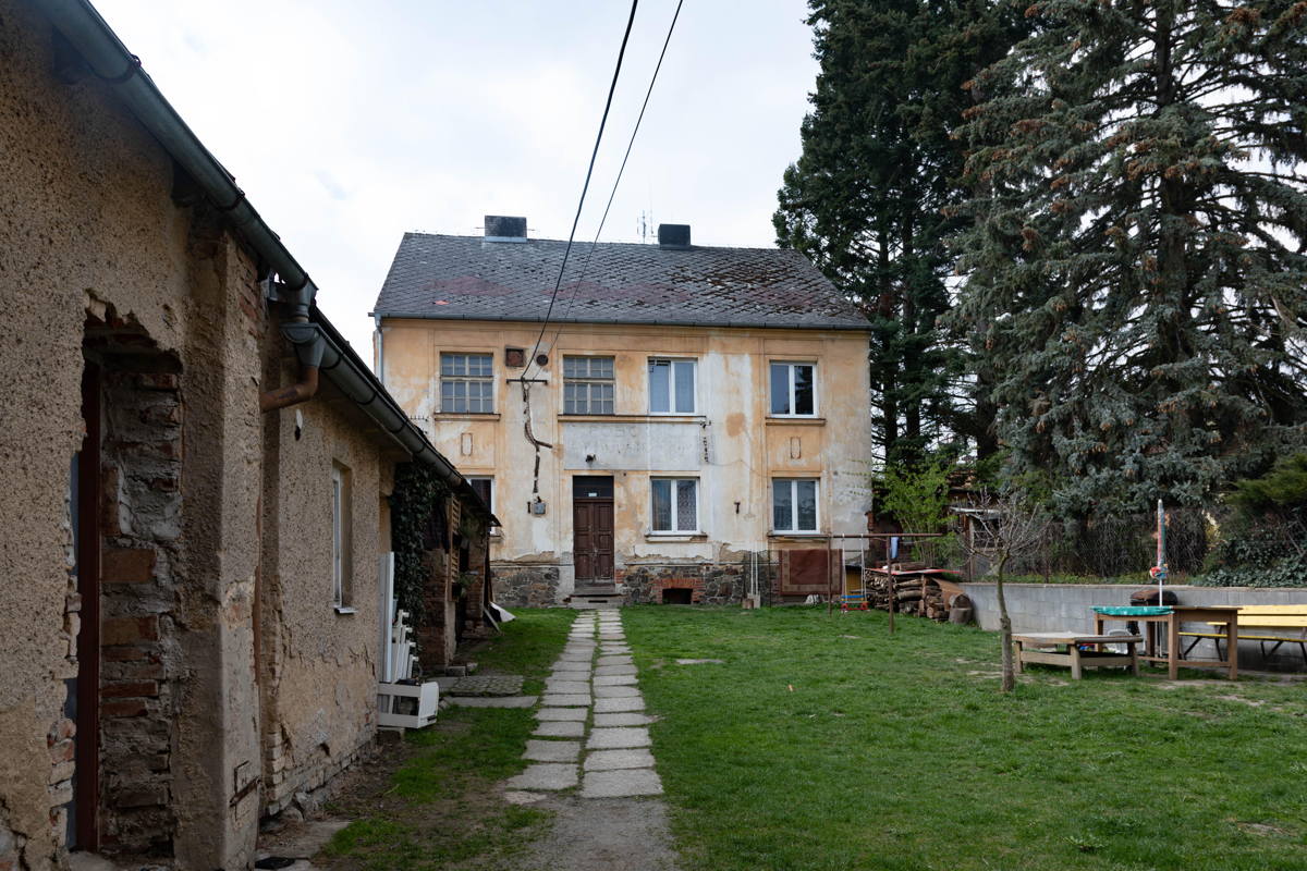 Across the road from Synagogue