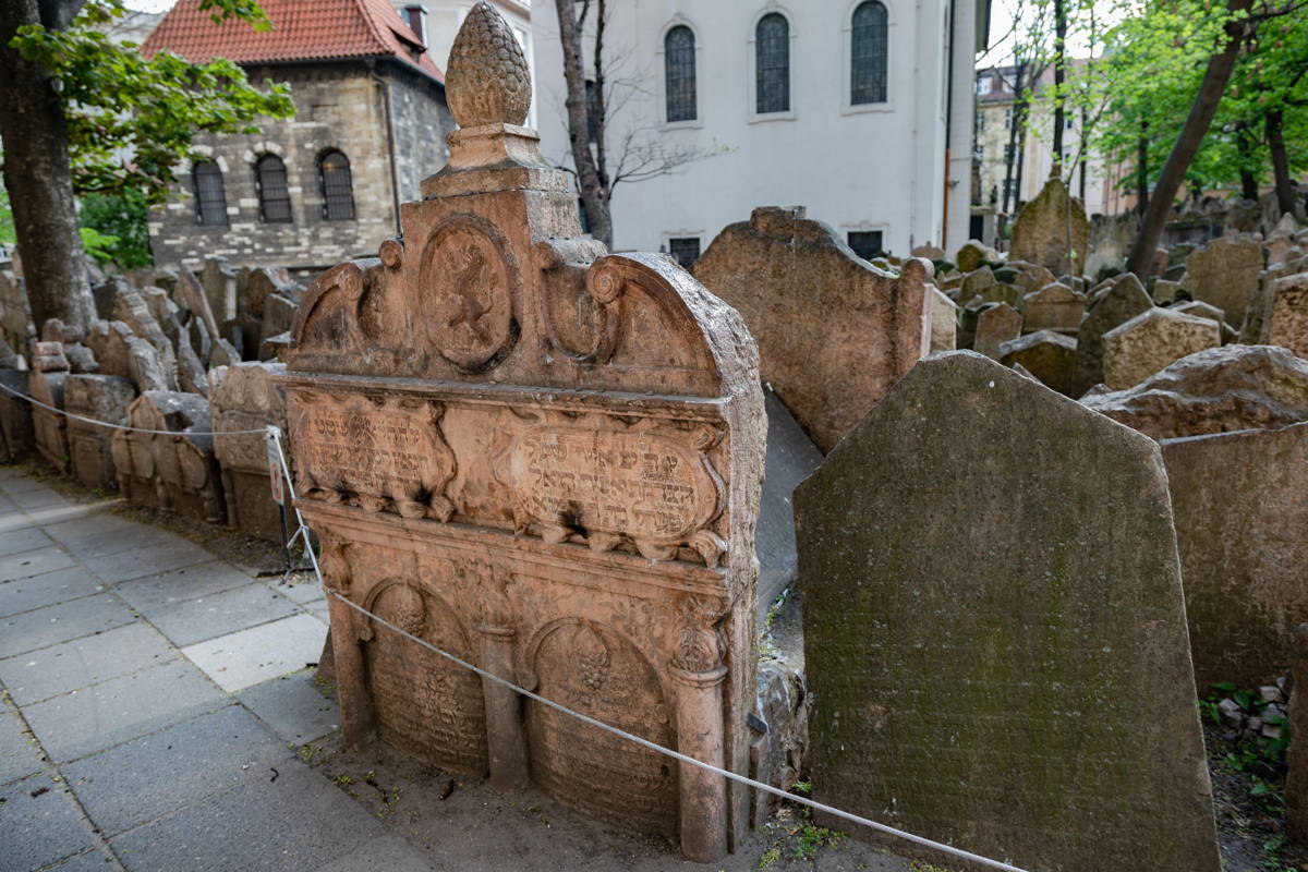 Rabbi Low’s grave in Jewish Cemetery