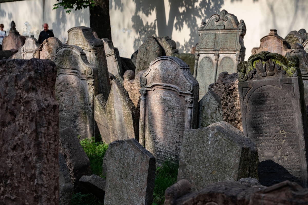 Multiple layers of graves in Jewish Cemetery