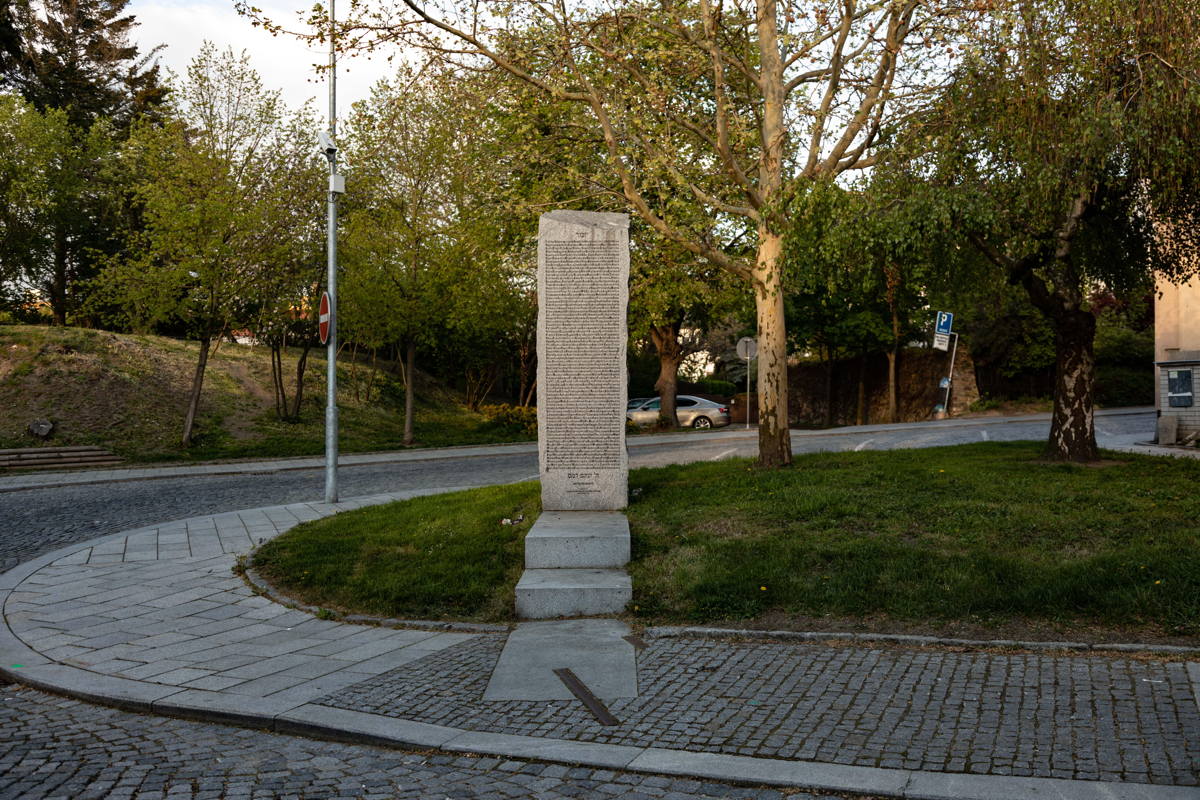 Extraordinary Shoah memorial