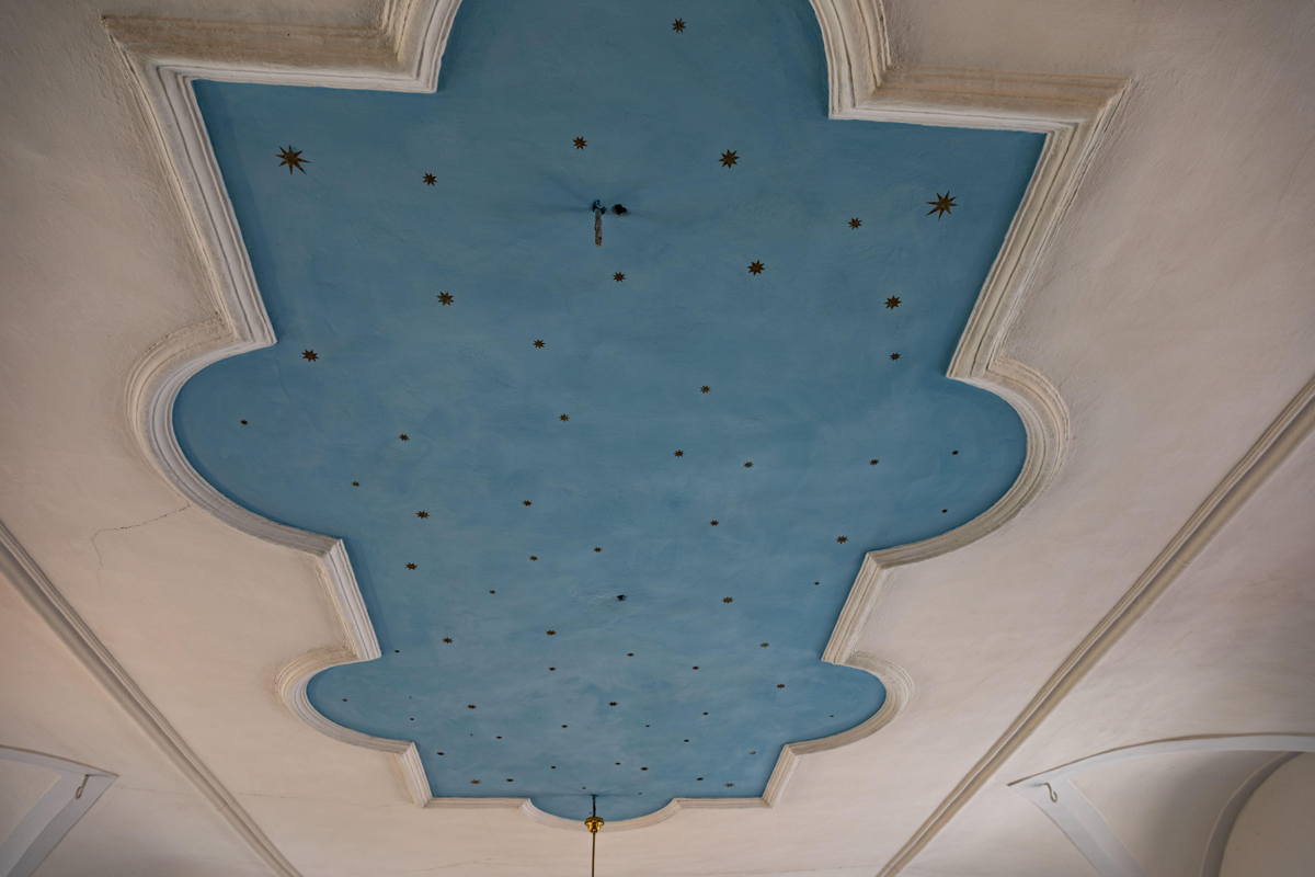 Ceiling decoration