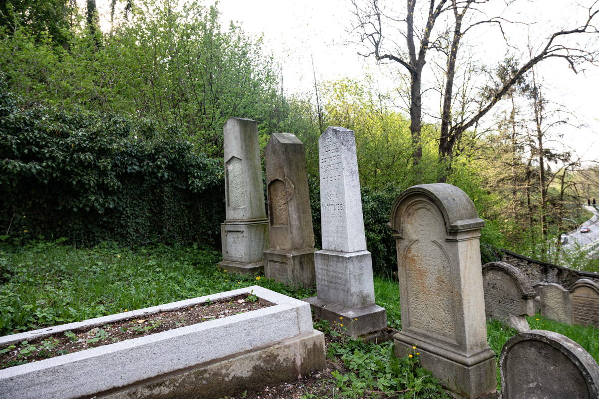 Grave stones