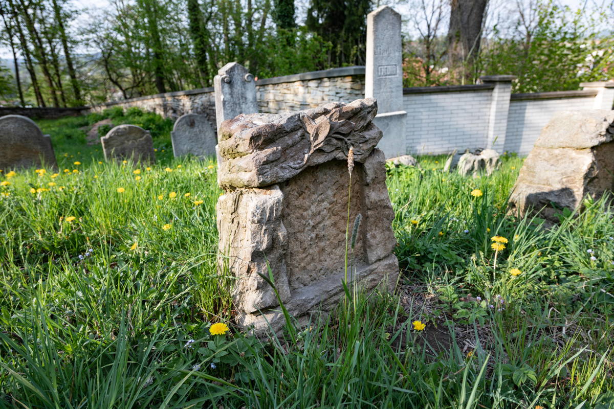 Grave stones