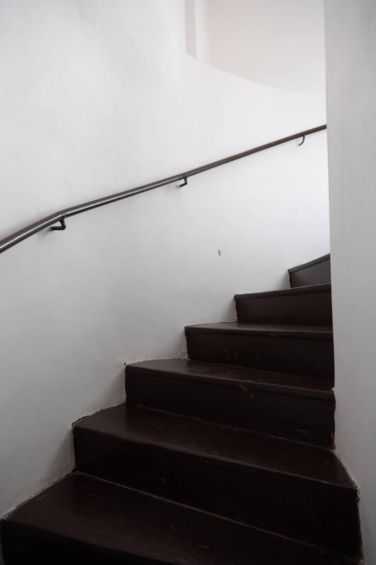 Stairs to women’s gallery